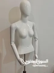  4 مانيكان للعرض