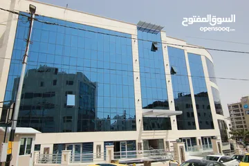  12 عيادة للإيجار من المالك جانب المستشفى التخصصي مساحة 58م (مجمع الحسيني الطبي)