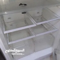  1 ثلاجه دايو نظيفه تبريد قوي و محترمه