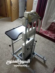  11 جهاز للوقوف للاطفال الذين يعانون من شلل دماغي جهاز بحال الوكاله استعمال بسيط كل اغراضه معه