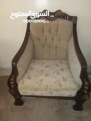  1 طقم كنب لون بيج خشي ثقيل حفر