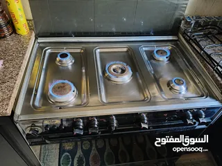  4 غاز للبيع بحالة ممتازة