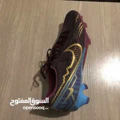  4 Mbappé boot special edition حذاء مميز رجالي نسائي