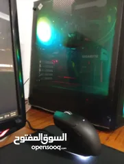  3 كمبيوتر جيمنغ وحش بلآداء مع تبريد مائي مغلق مستعمل لمدة خفيفة شبه جديد