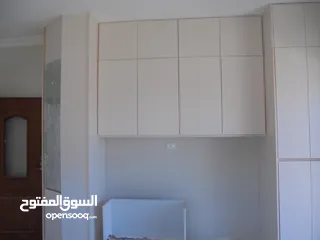  10 شقة خلف مديرية الامن العام وجامعة البتراء 200م مربع للبيع (3 دقائق عن شارع المطار)