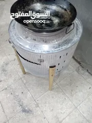  2 منقل حطب دائري الشكل مثل ما هو بالصوره يوضع عليه صاج القلي بشكل محكم وثابت