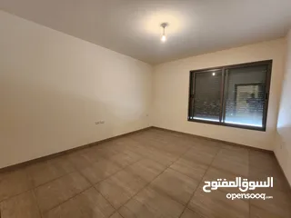  7 شقة فارغة للبيع في منطقة الدوار الرابع ( عدد 4 ) ref : 14340