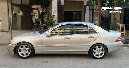  4 Mercedes bens c320