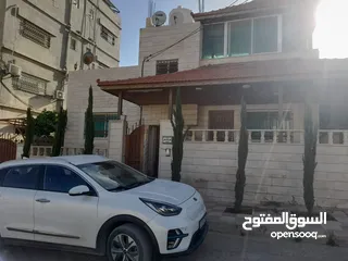  2 منزل مستقل للبيع في الزرقاء - شومر / حي الجنينه