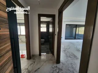  13 شقة فارغة للبيع بالقرب من دير غبار - ref : 14588