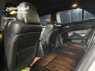  6 كرايسلر S300 2017 بحالة ممتازة جداً