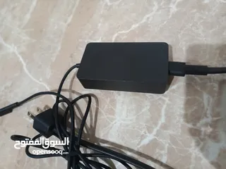  1 محول مايكروسوفت surface بحالة الوكالة