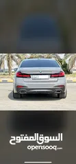 4 BMW 530i M Sport 2021