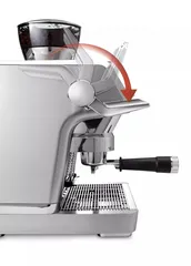  8 مكينة قهوة احترافية  Delonghi تم تخفيض السعر