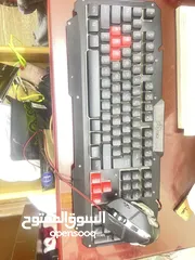  9 كومبيوتر شخصى Hp كيسه + شاشه + كيبورد الكمبيوتر بحاله جيده جدا