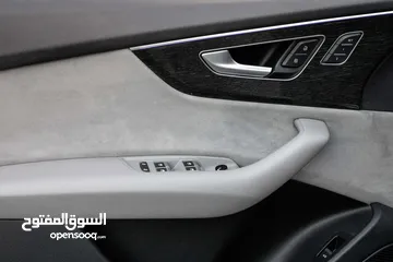  11 Audi Q8 55TFSI S-Line