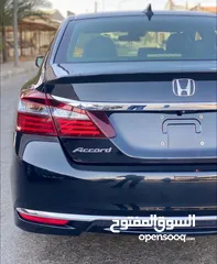  9 Honda Accord Hybrid clean title 2017 (حرة)