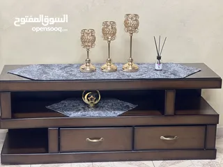  4 طاولة تلفاز بسعر ممتاز