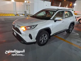  3 تويوتا Rav4 2023 للايجار بسعر مميز