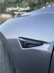  16 Tesla Model 3  موديل 2023 جمرك جديد  فحص أوتوسكور B+ بدفعة لا تقل عن 10 الاف دينار