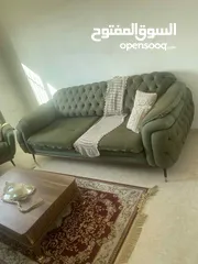  3 طقم كنب بحاله جيدة