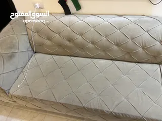  5 كورنر للبيع لون بيج