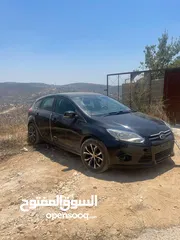  5 فورد فوكس 2012