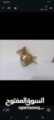  2 وعاء تقليدي مصنوع يدويا يستخدم لحمل الفحم أو الحطب مزخرف برسومات أنتيك قديم جدا لون ذهبي