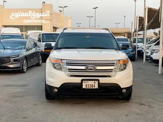  2 Ford Explorer XLT white 2013