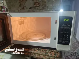  1 ميكرويف زانوسي للبيع 32 لتر كسر زيرو