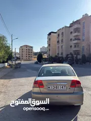  5 هوندا سيفك موديل 2005 فل عدا الفتحه  للبيع