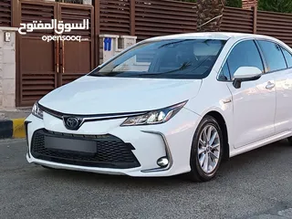 1 تويوتا كورولا 2022 للبيع