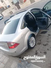  12 فورد فوكس موديل 2011 بحالة ممتازة جنط الفورد موجود شاشة كبيرة لاتحتاج إلى صيانة بسعر مغري جدا