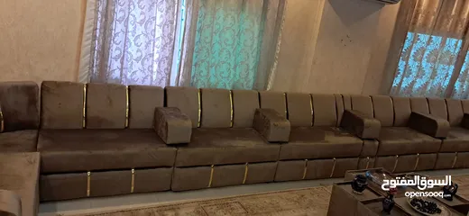  2 مجلس خليجى تفصيل بحال الوكاله للبيع فى اربد 32 مقعد