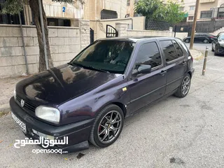  1 جولف موديل 1993 للبيع لون باذنجاني كامل اضافات