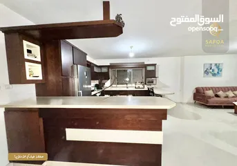  14 شقة بموقع مميز قريب لوسط البلد واسعة للبيع في عين مصباح  باطلالة مميزة