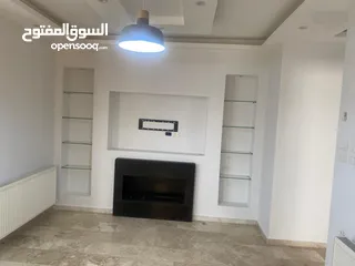  1 شقة فارغة للبيع او للإيجار في حي الصحابة - ref: 14582