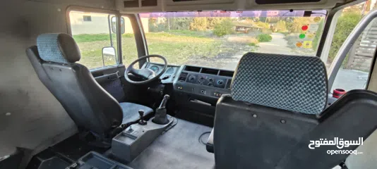  12 شحن خفيف 15 طن (Man)