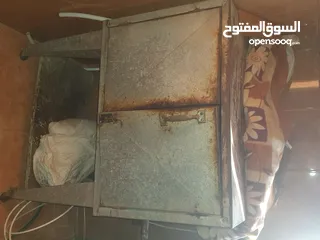  4 اثاث ولوازم منزل مستعملة