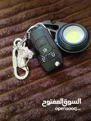 7 ليد كشاف ميداليه مفاتيح متعدد الاستعمال
