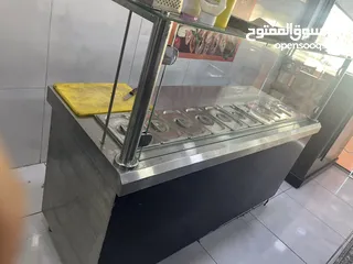  30 معدات مطعم كاملة بحالة ممتازة وبسعر مناسب