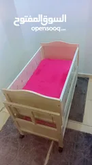  1 تخت بيبي خشب صلاة النبي تركي هو لتخت جاية من تركيا والله .. ما في قحط ولا شخط فكو و تركيبو سهل كتير