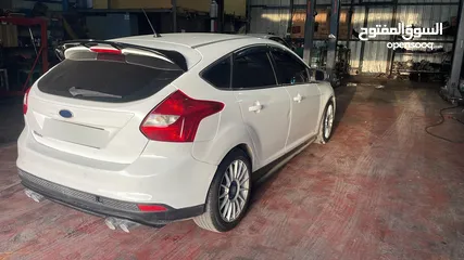  3 فورد فوكس جميع الإضافات