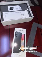  2 هاتف سامسونغ 2023 بحالة جيدة جدا بسعر مغري معه الشاحن الأصلي مع كفَرين الكاميرا 50 ميجا بكسل  8 رام