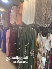  7 محل البسة بداعي السفر بدون خلو أجار شهري 325