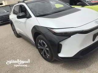  5 سيارة تويوتا bz4 ياباني اصلي وارد امريكي فل مواصفات موديل 2024 عداد 10000مايل حره غير مجمركه