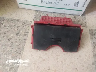  16 قطع مستعمله و اكسسوارات مختلفة للسيارات