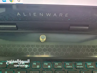  4 Alienware m15 rtx 2070 max