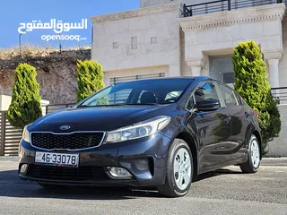  10 كيا سيراتو 2018 لون كحلي مميز بحالة الوكالة