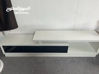  1 طاوله شاشه